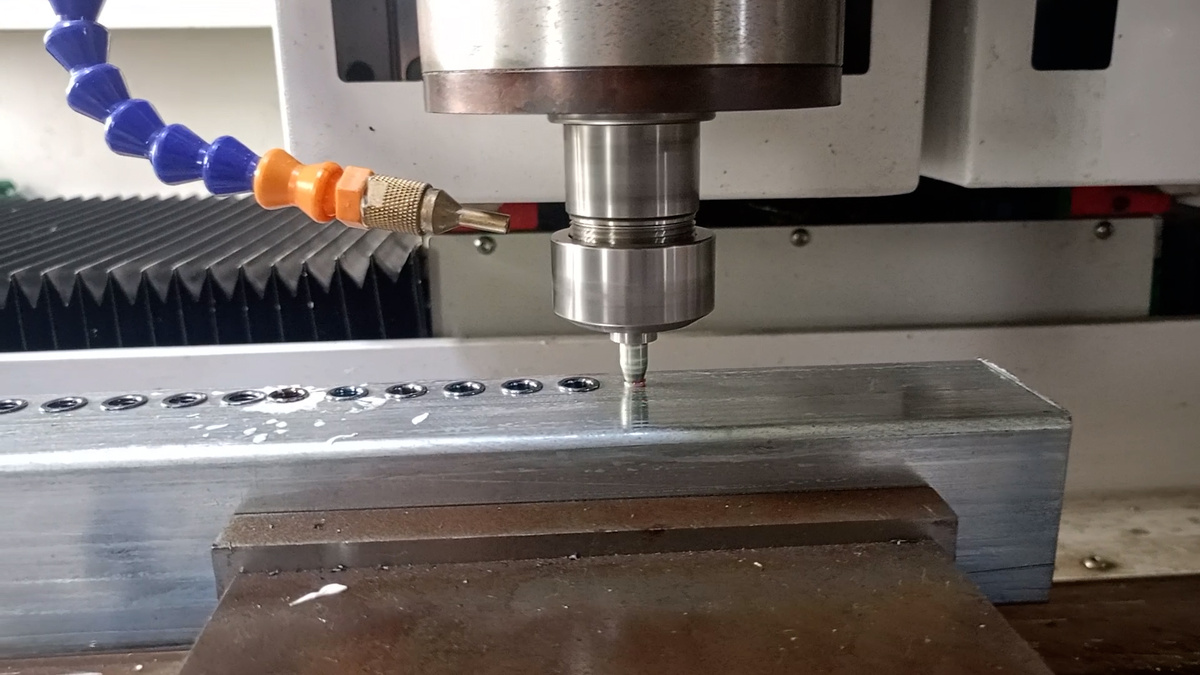 Формовка отверстий термосверлом