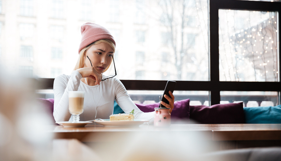 Блокировка за перевод самому себе: как избежать и что делать, если уже заморозили счёт