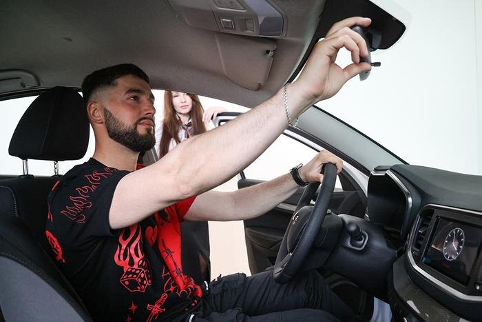 Зачем «АвтоВАЗ» предлагает подписку. Фото © ТАСС / Сергей Карпухин