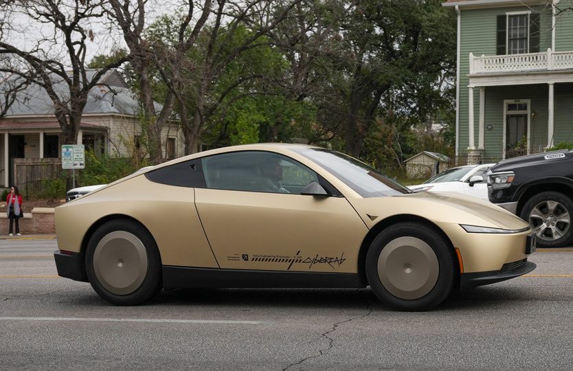 Маск объявил о запуске разработки производства беспилотного такси CyberCab