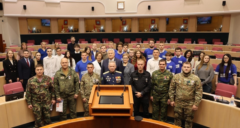    Областной парламент ежегодно становится площадкой для патриотической акции "Диктант Победы" / Фото: пресс-служба СГД