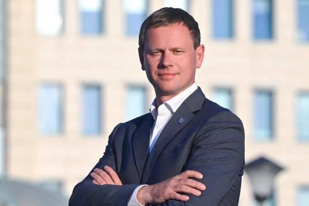     Главой Нового Уренгоя недовольны 7% опрошенных горожан, а одобряют – чуть больше половины