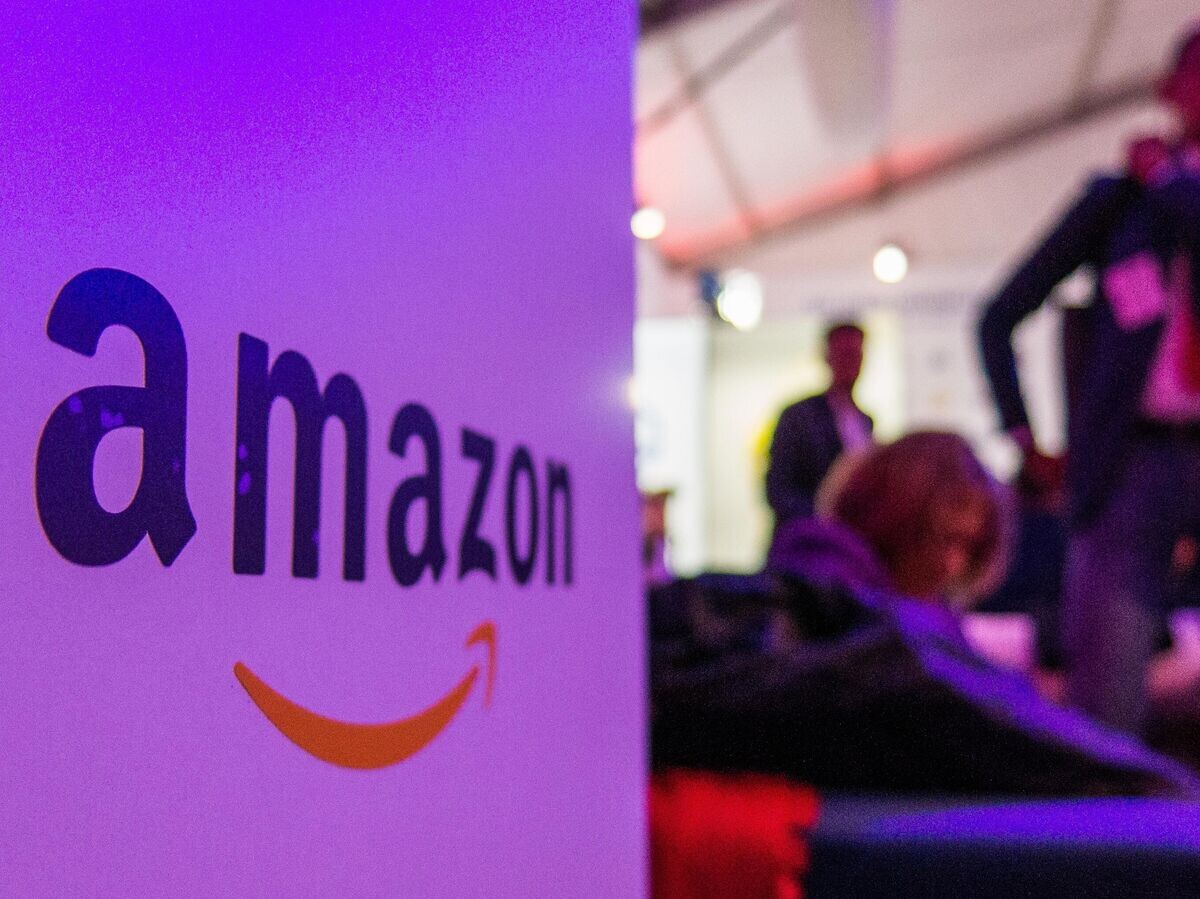    Логотип компании Amazon© РИА Новости . Алексей Витвицкий
