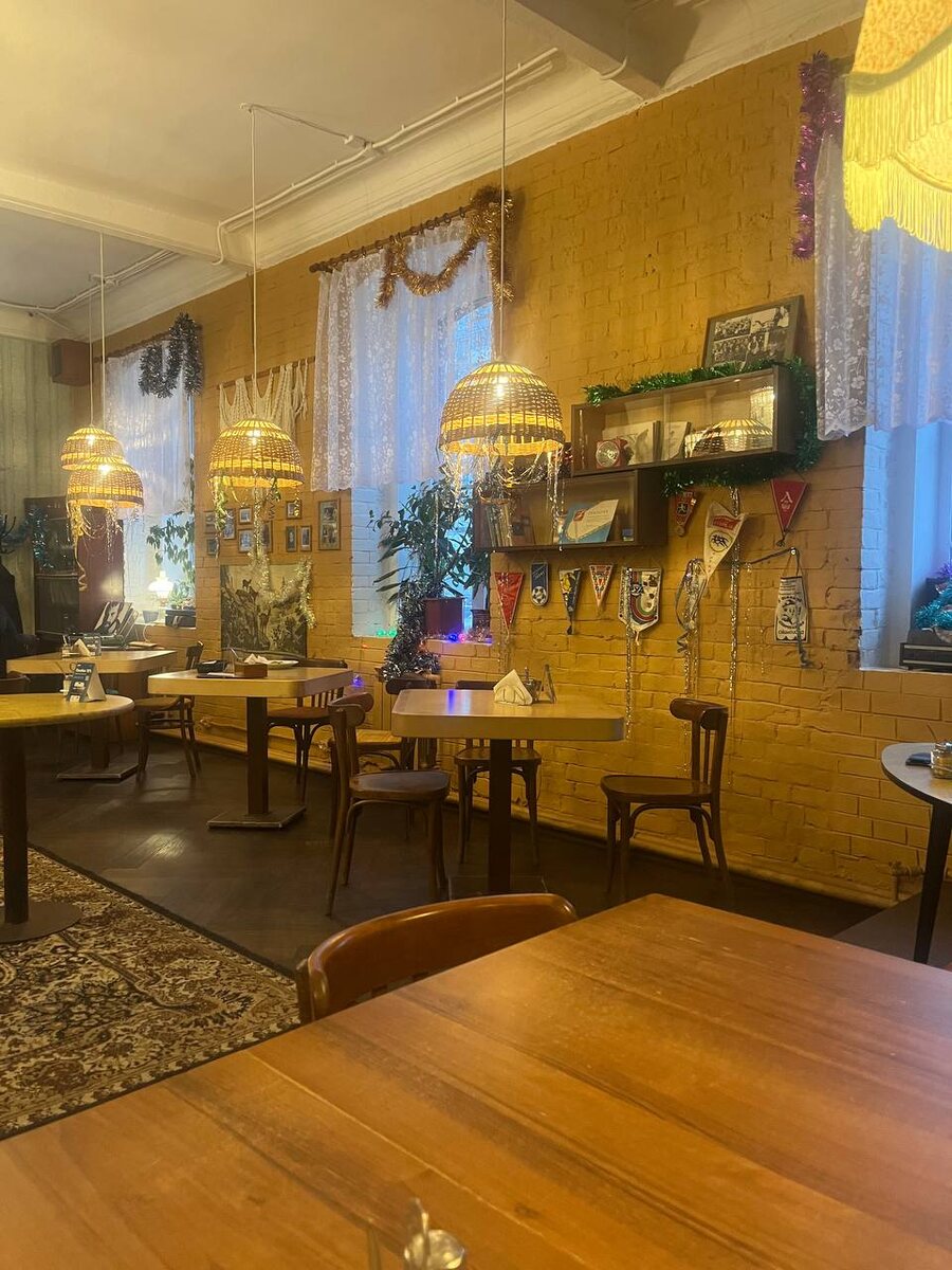 Кафе с интерьером советских времён