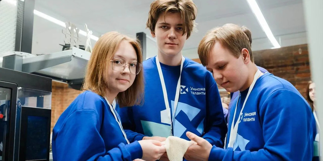 Омские школьники стали призерами всероссийского инженерного турнира «Газпром нефти»