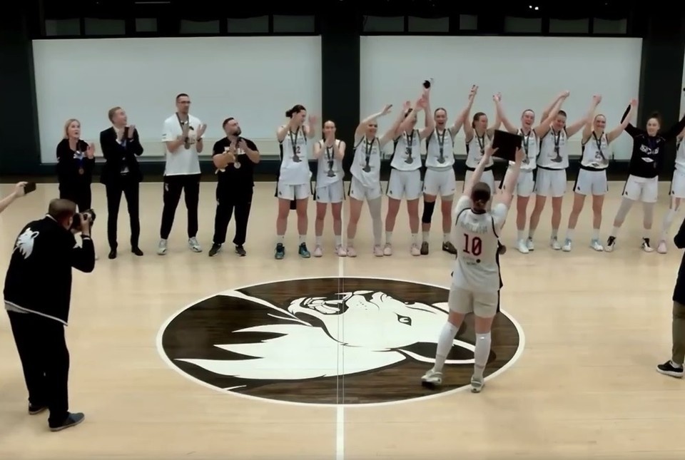    скрин с видео со страницы БК "Владимирские львицы"