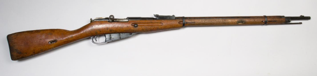7,62-мм (3-линейная) винтовка образца 1891/30 г. Ижевский машиностроительный завод. СССР, 1943 гг.