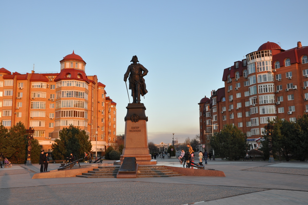 Памятник Петру Первому