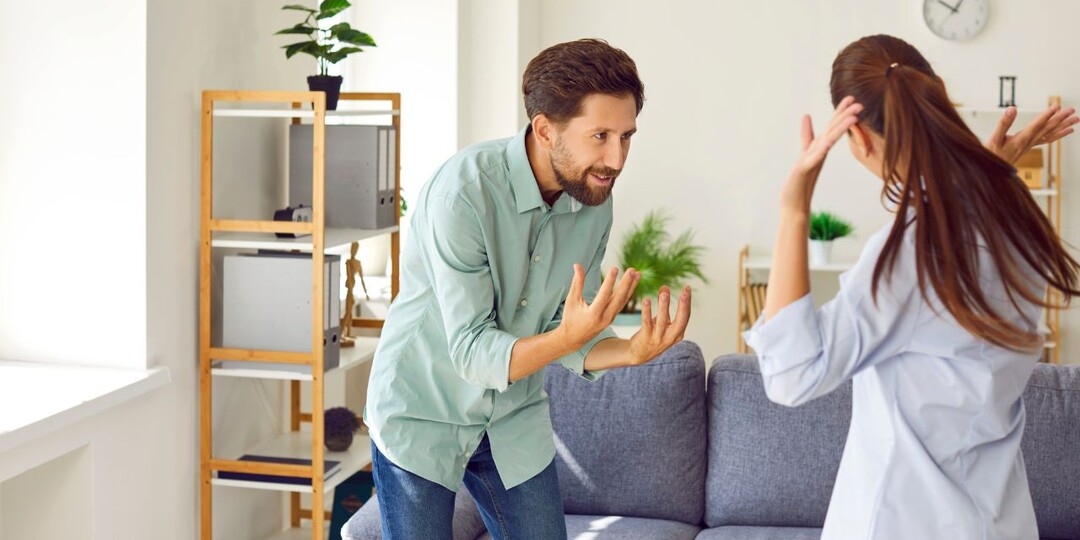 – Котик, я теперь здесь хозяйка. Прогони жену! – заявила любовница мужа