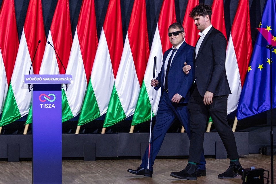    Незрячий политик Вилмош Катаи-Немет назначен венгерским министром социальных и семейных дел. Фото: Janos Kummer/Getty Images