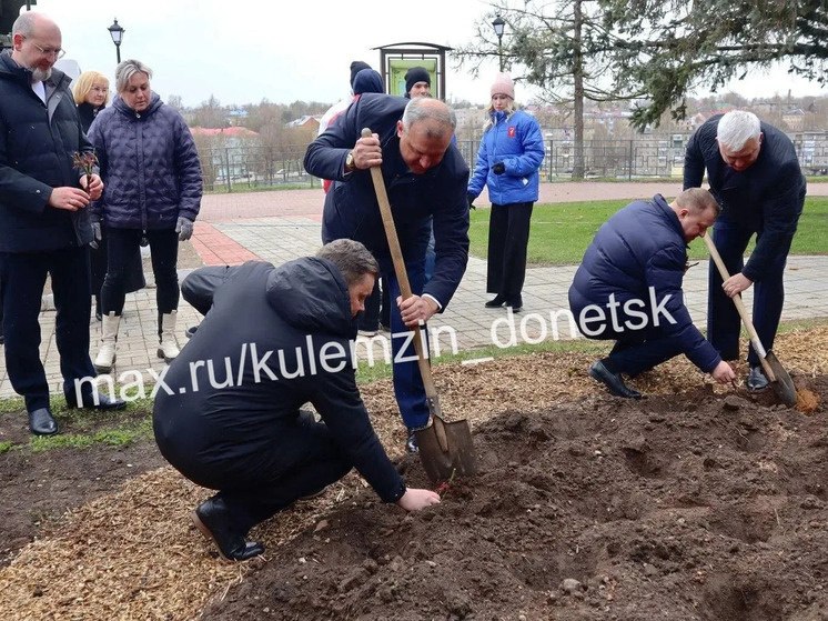     фото: глава городского округа донецк алексей кулемзин