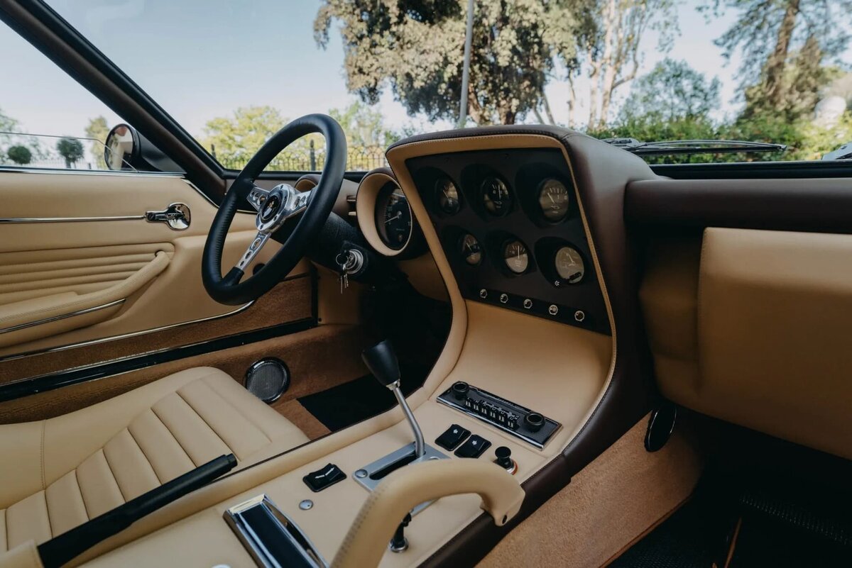    Lamborghini Miura SV