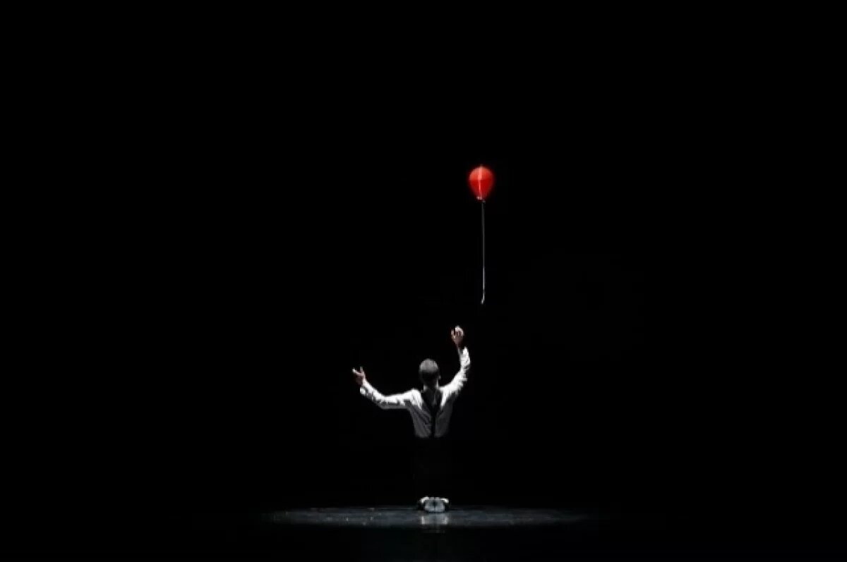    Сегодня, 24 апреля, на «Арабеске» состоится заключительный III тур, после которого определятся лауреаты основного конкурса.