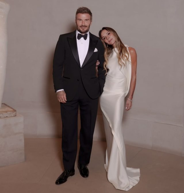    Дэвид и Виктория Бэкхемы. Фото: @victoriabeckham (Instagram*)