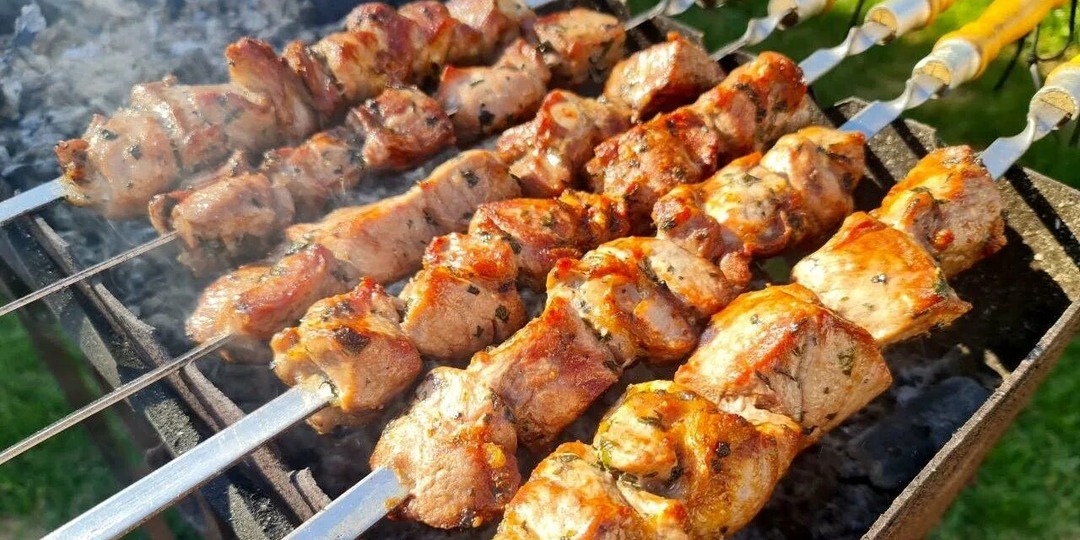 Сочный, мягкий, ароматный: мои любимые маринады для шашлыка