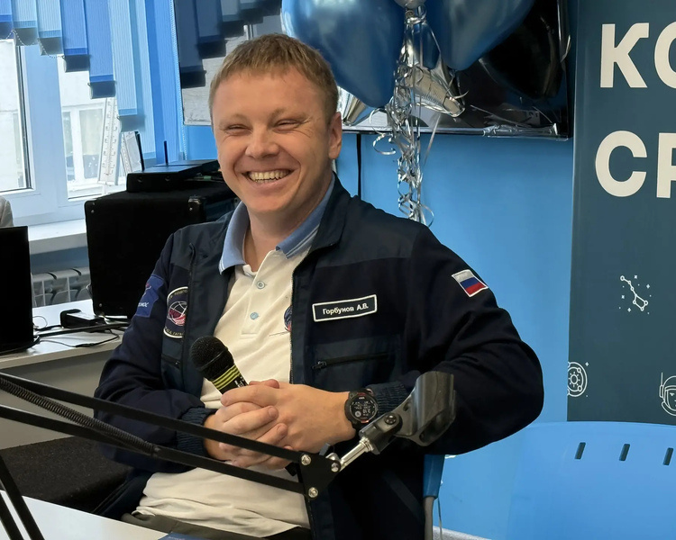     «Я не родился космонавтом»: Александр Горбунов ответил на вопросы школьников