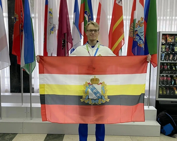     Курянин Кирилл Быков стал призером ВсОШ по физической культуре