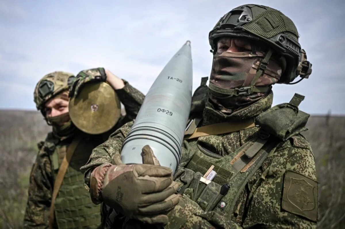    Боевая работа расчета САУ «Гиацинт-К» 273-й артиллерийской бригады 34-й артиллерийской дивизии группировки войск «Запад» на купянском участке фронта.