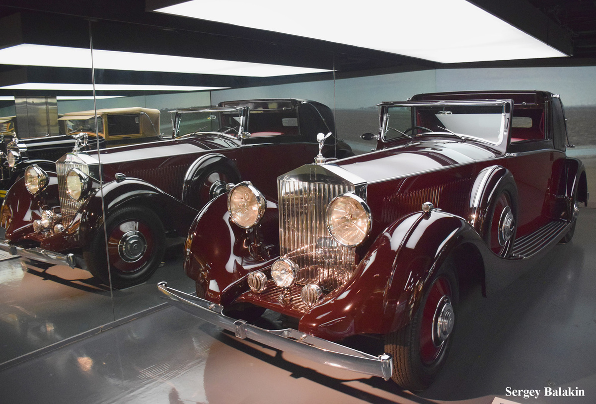 Shanghai Auto Museum - это про технику или про искусство? Здесь и далее - все фото автора