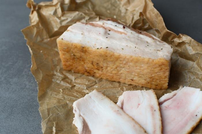 Обложка © Shutterstock / FOTODOM / Alin_Kris