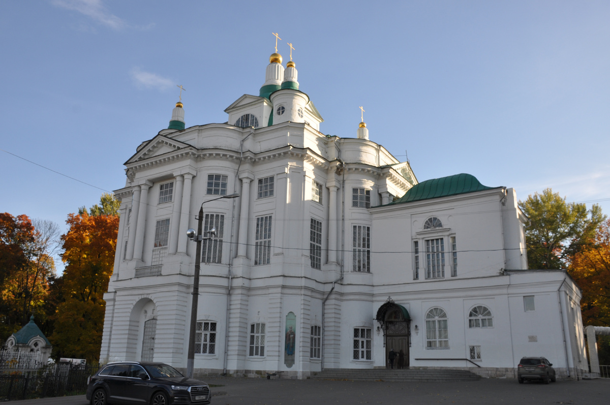 Всехсвятский кафедральный собор. Осень 2019 года.