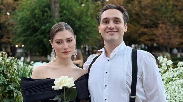 Эльмира Караханова с супругом