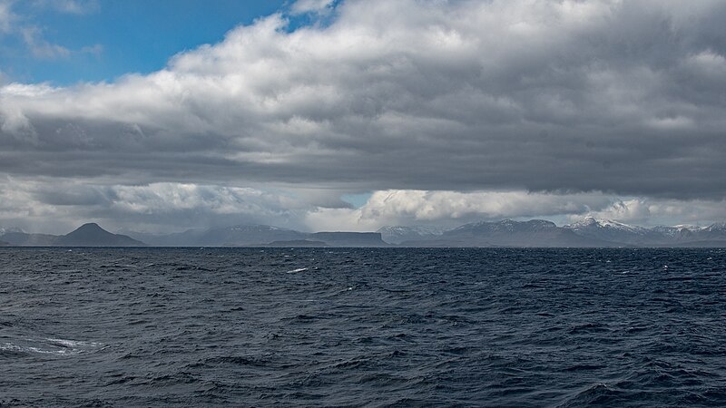 В Индийском океане обнаружили блуждающий остров который меняет координаты и блокирует работу гражданских навигационных спутников