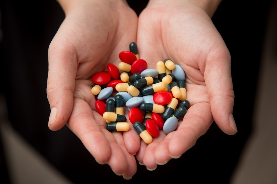    Терапевт заявила, что самолечение антибиотиками вызывает устойчивость бактерий. Валерий ЗВОНАРЕВ