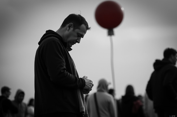 Хватит уже жаловаться: Живи своей жизнью и перестань беспокоиться о всяких мелочах