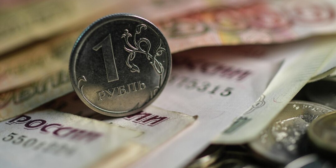 ФНС объяснила, когда приостанавливаются операции по счетам из-за долгов