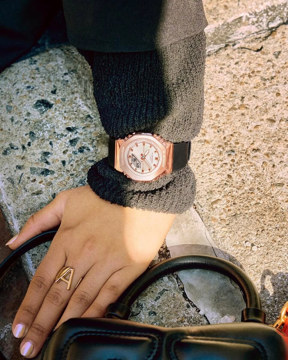 В часах G-Shock GM‑S2110PG‑1A4 за внешней хрупкостью прячется сила стали