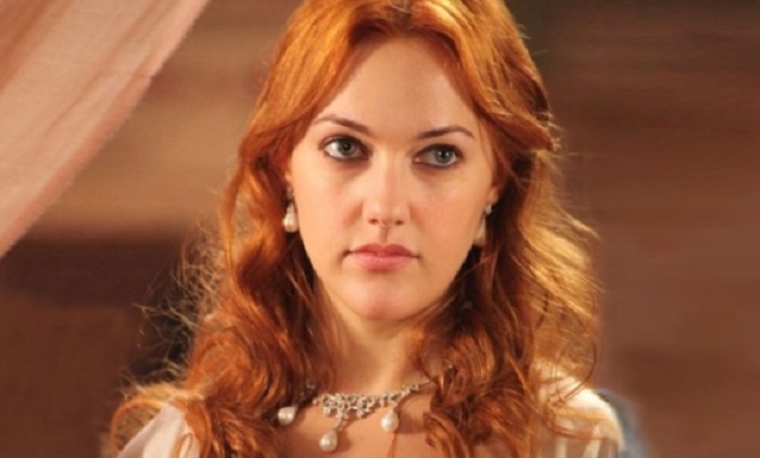    Культовый образ Мерьем Узерли в первом сезоне «Великолепного века», покоривший сердца миллионов.