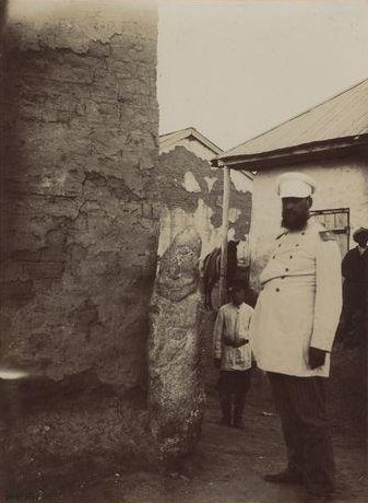 
Н. Н. Пантусов. Станица Сергиопольская. Каменная баба у дома Михаила Чернова. 1898
