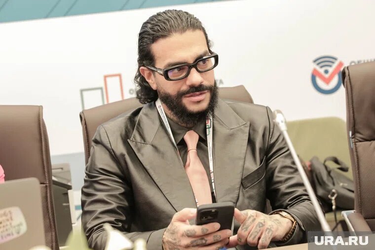 В детстве Тимати учился играть на скрипке
Фото: Роман Наумов © URA.RU