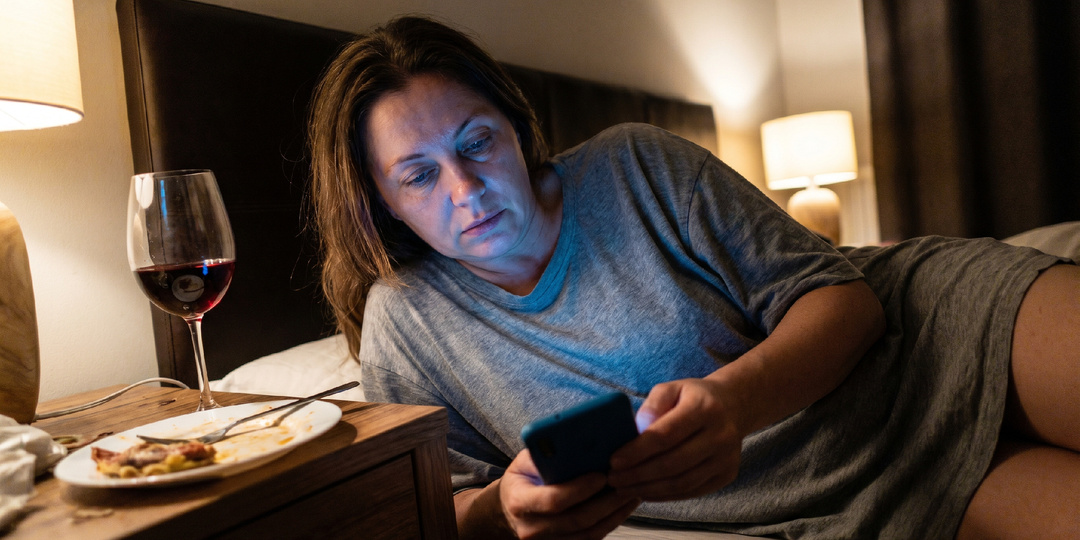 Ухудшение памяти за 5 лет: 4 ошибки в вечернем режиме людей старше 45 лет