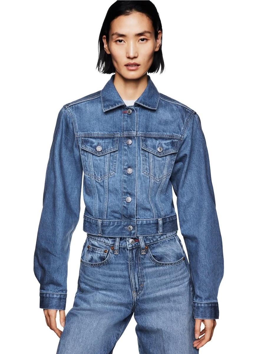 Образ из коллаборации брендов The Gap & Victoria Beckham. Материал: Victoria Beckham.