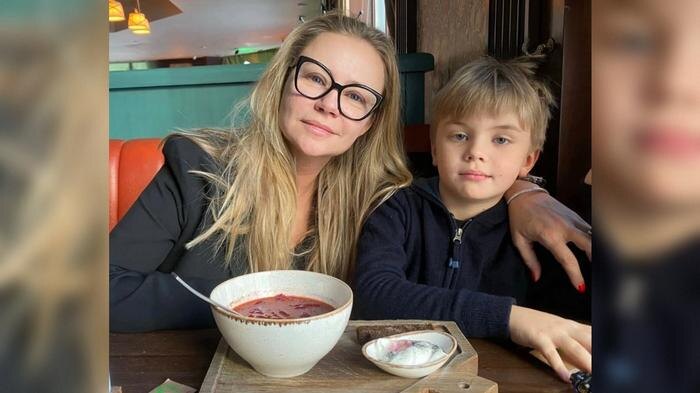 Обложка © Instagram (признан экстремистской организацией и запрещён на территории Российской Федерации) / mariya_mironova_actress