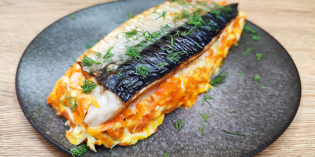 Скумбрия с овощами в духовке: горячее блюдо, которое покоряет с первого кусочка