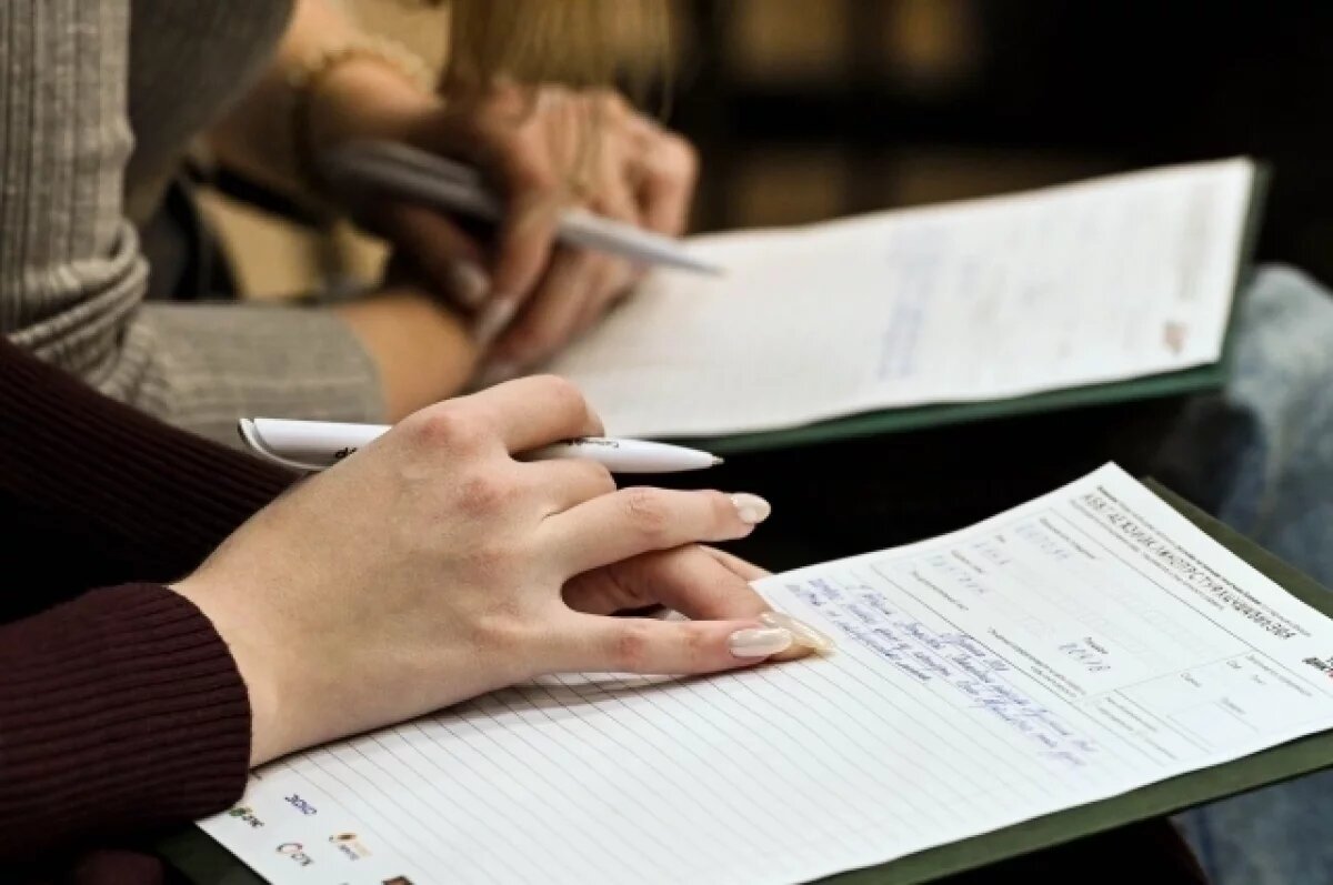    Более 15 тысяч жителей Калининградской области написали «Диктант Победы»