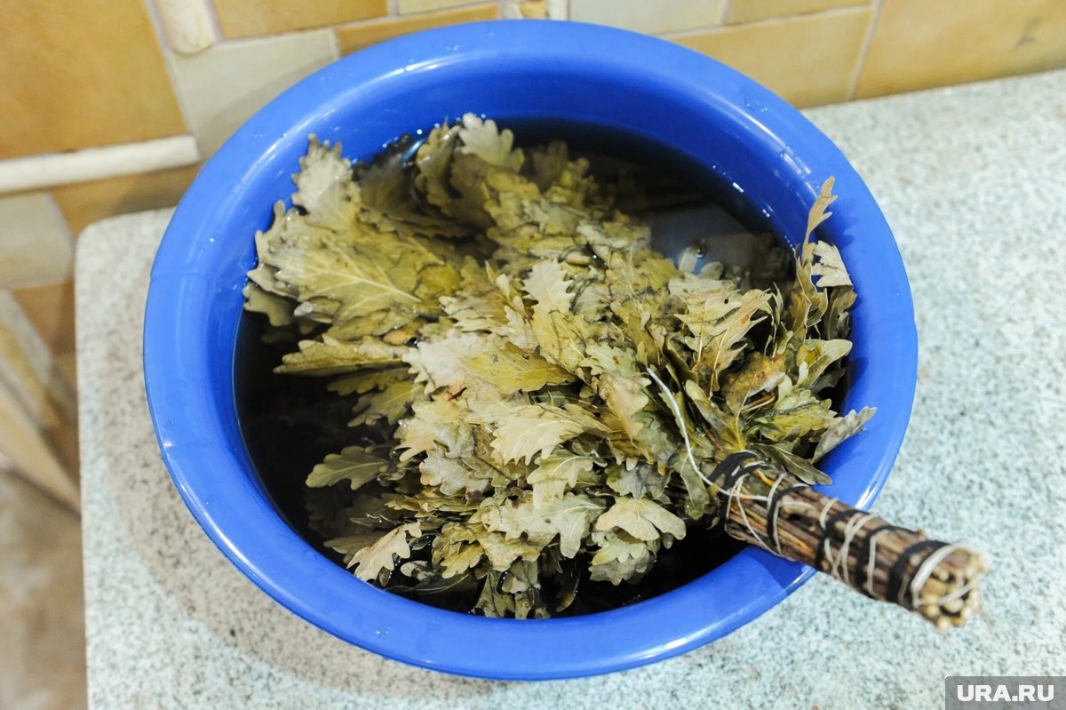     В День Василия Парильщика обязателно надо сходить в баню