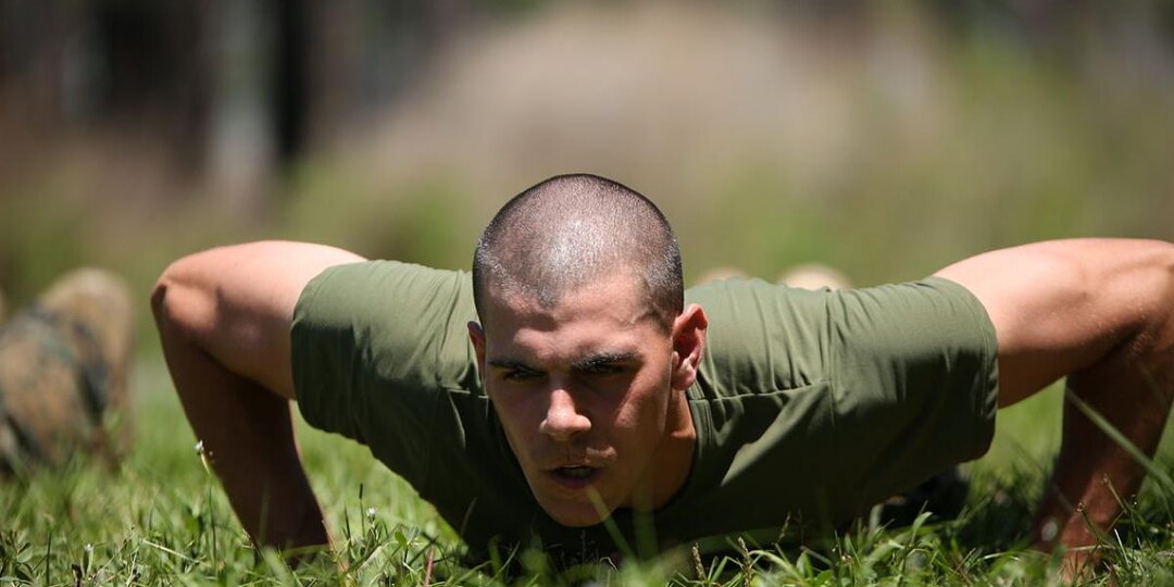 Друзьям Трампа можно, а сержанту нельзя: военного США уличили в махинациях на ставках