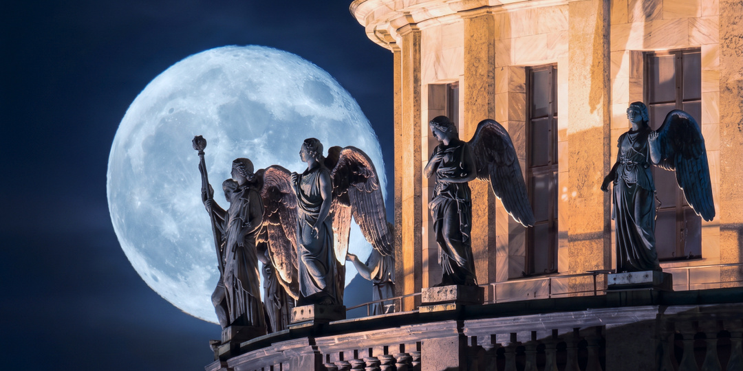 55 книг о мистическом Петербурге и экскурсия по местам городских легенд (Часть 1)