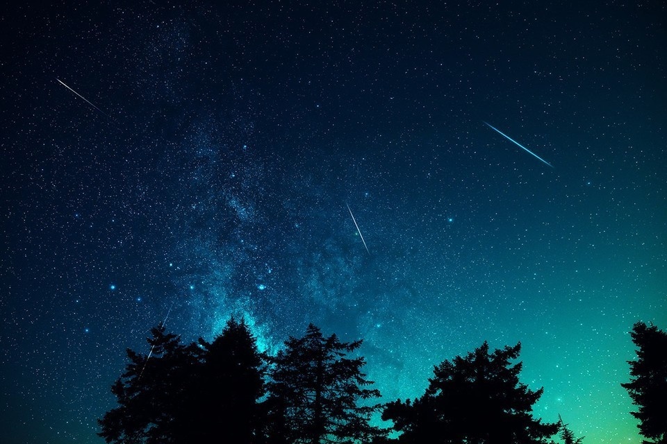    Россияне в мае увидят редкий и интенсивный звездопад. ФОТО: AstroStar/Shutterstock/Fotodom