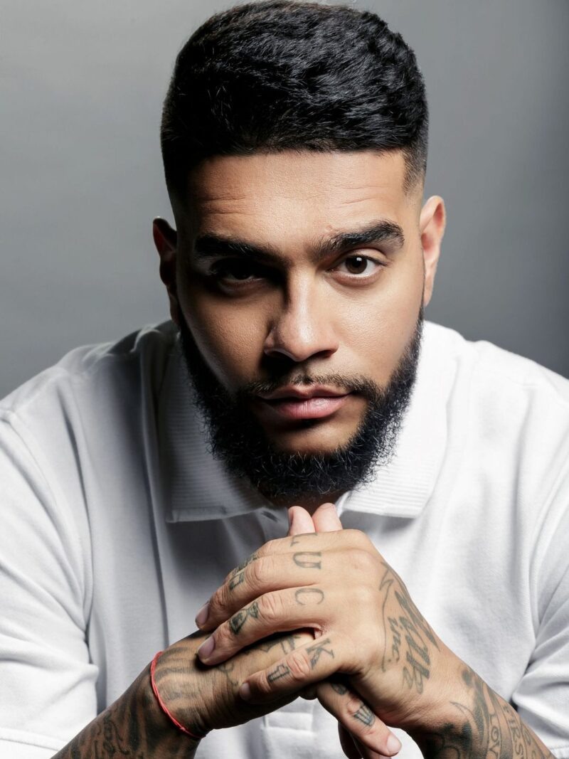    Известный рэп-исполнитель Тимати, отец Алисы Юнусовой.