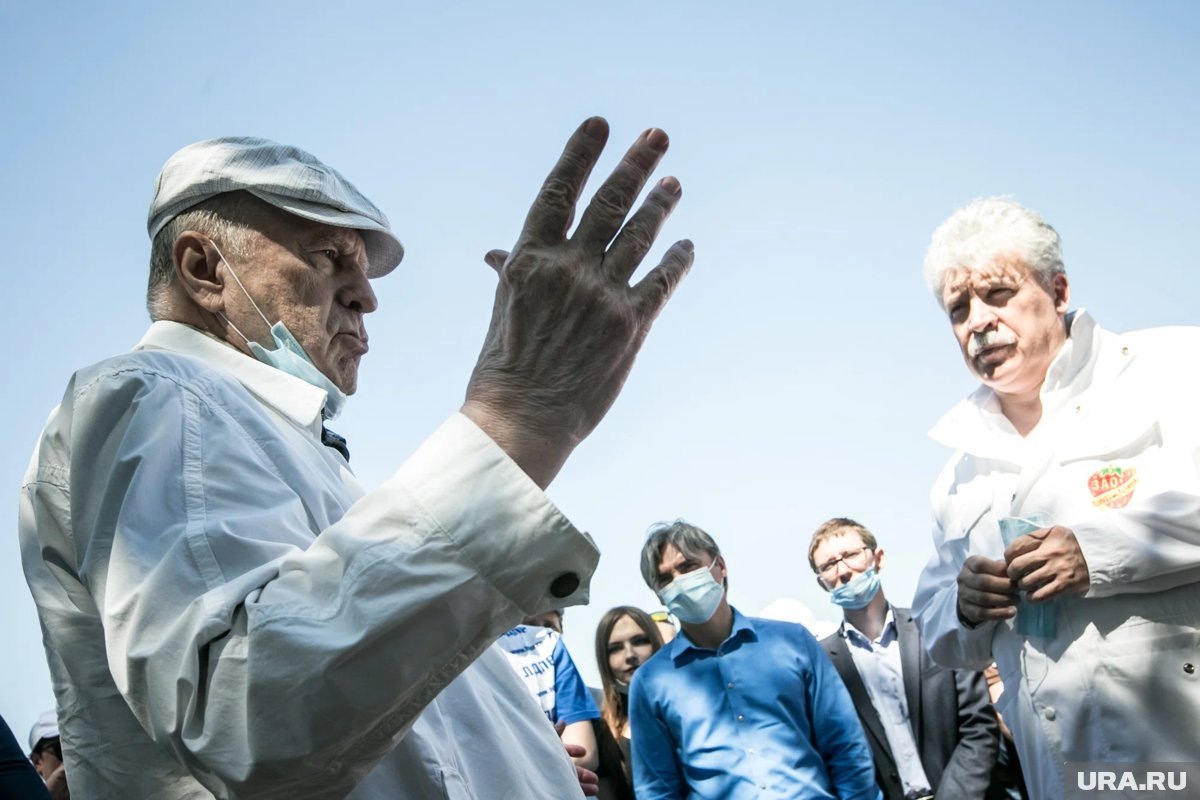     Жириновский интересовался ковидом