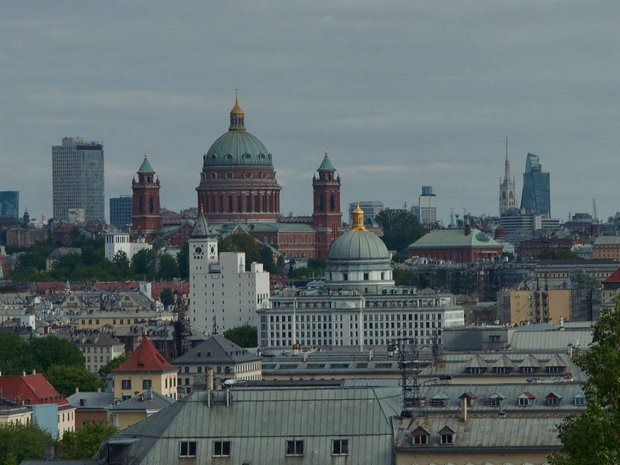 Дизайн: INMYROOM/higgsfield