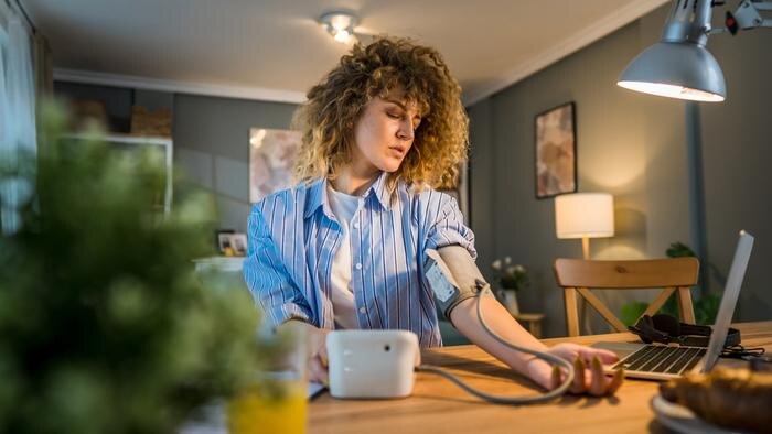 Обложка © Shutterstock / FOTODOM / Miljan Zivkovic