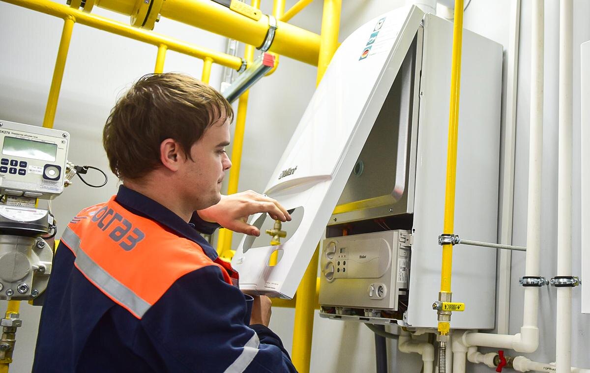 Антон Кардашов / АГН «Москва»📷Техническое обслуживание котлов проводят ежегодно