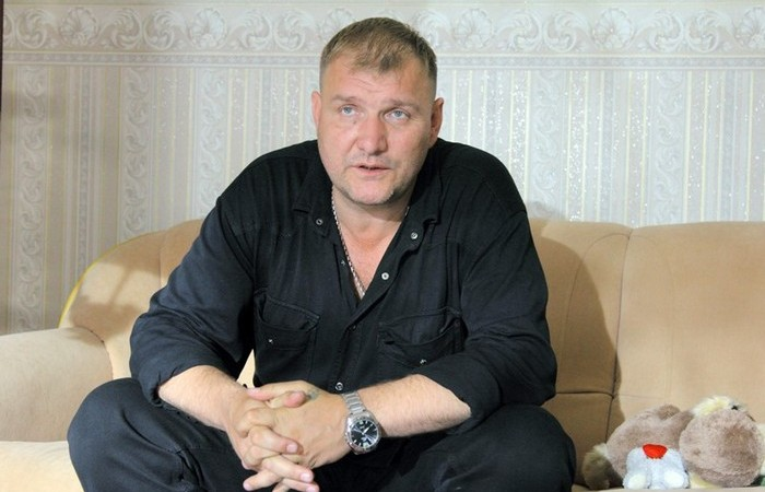 «Подполковник, я женюсь на вас»: как Дмитрий Быковский после четырёх браков и скандального суда нашёл покой с женщиной в погонах