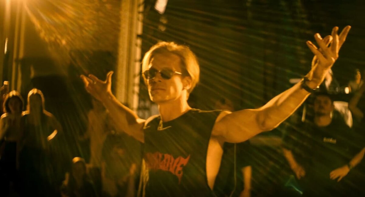 «Пока небо смотрит» Дмитрий Щебет.